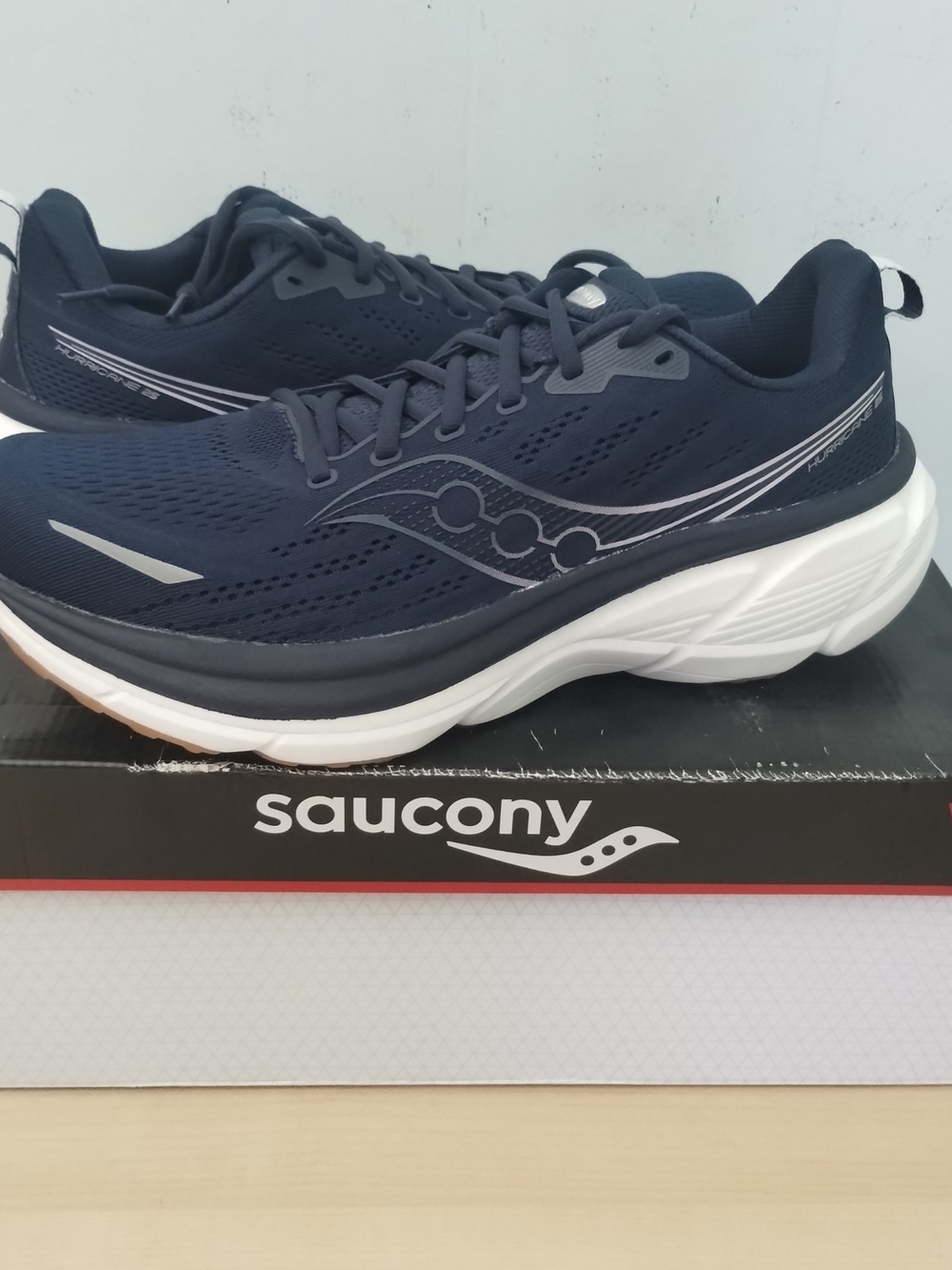 Men's Saucony Hurricane 25 Navy Blue Athletic Running Shoes Sneakers Comfort
